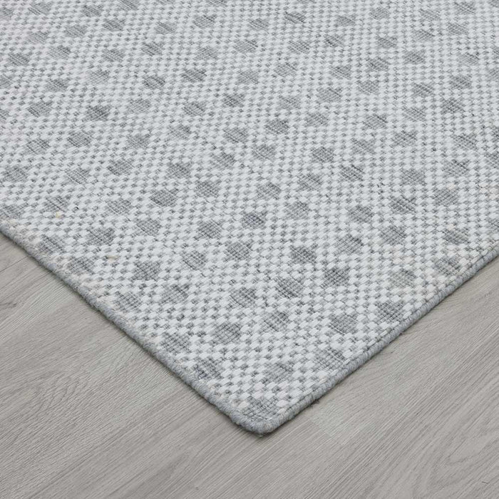 VARFI HAND LOOM RECYCLED POLYESTER RUG