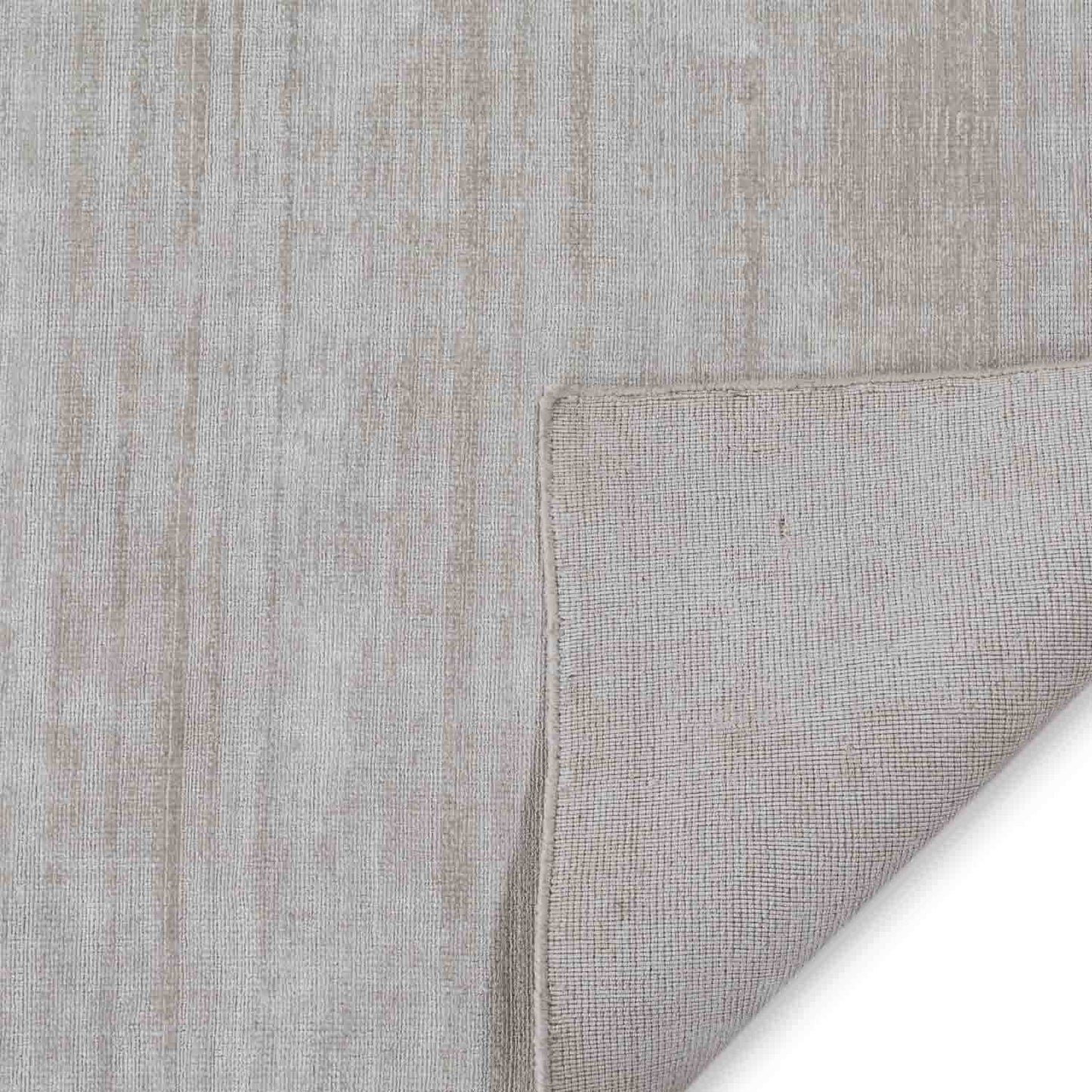 RADIANT LOOM KNOTTED BANANA SILK RUG