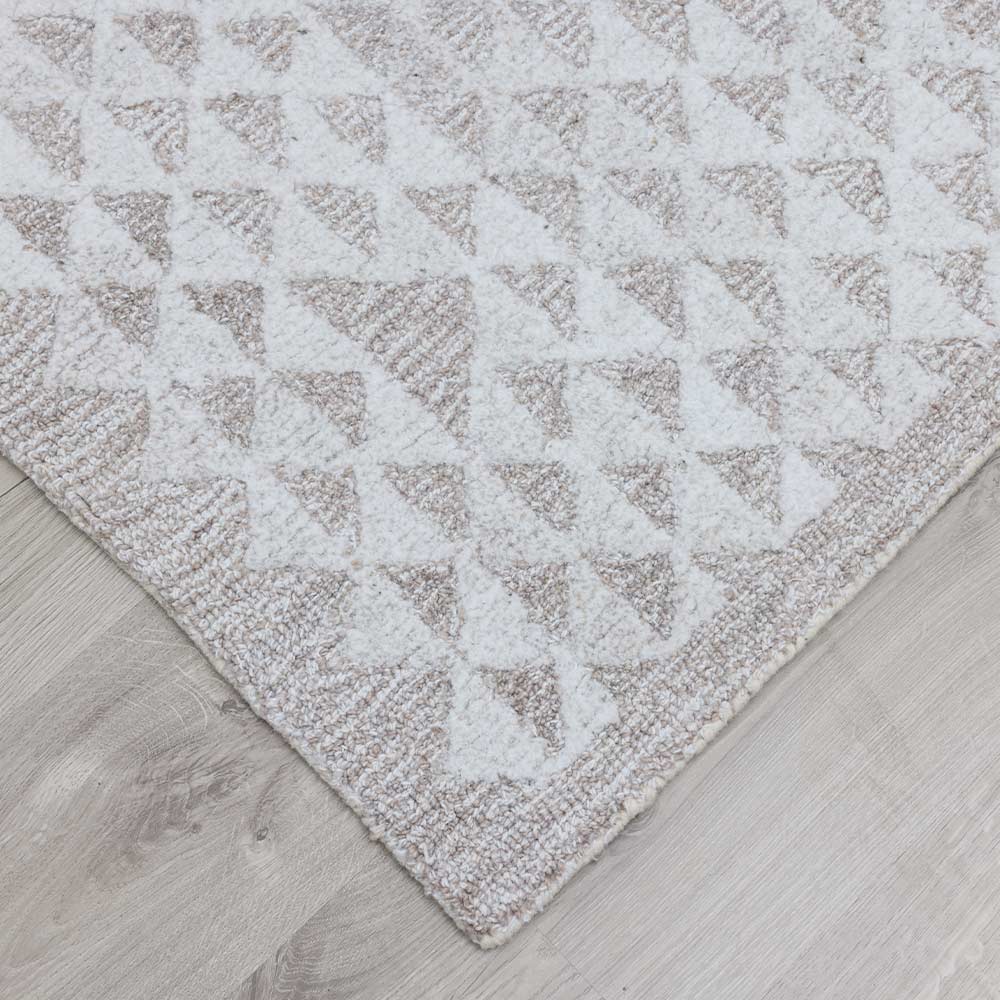 FANCELOT HAND TUFTED WOOLLEN RUG