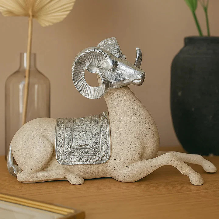 SPRINGBOK ANTLER TABLE DECOR