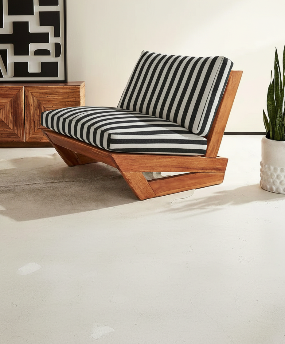 SOLID WOOD TEFFE EASY CHAIR
