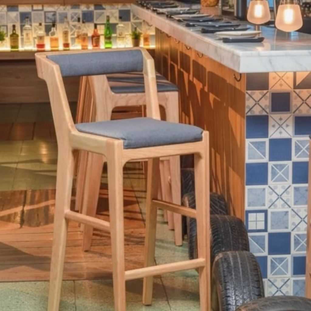 THE AXIS STOOL