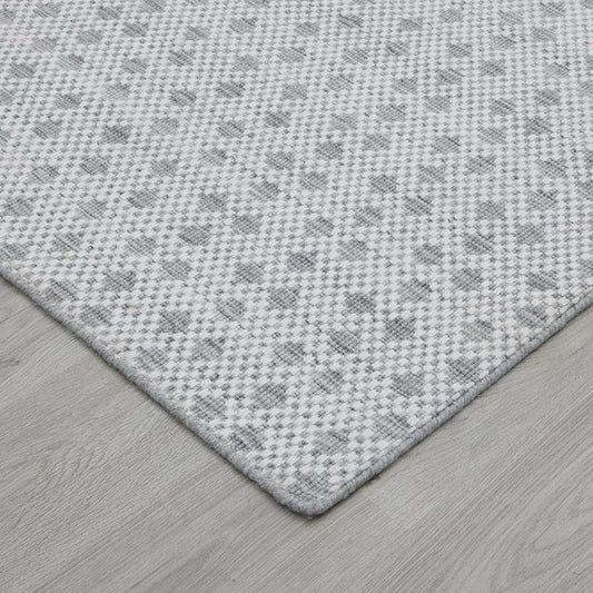VARFI HAND LOOM RECYCLED POLYESTER RUG