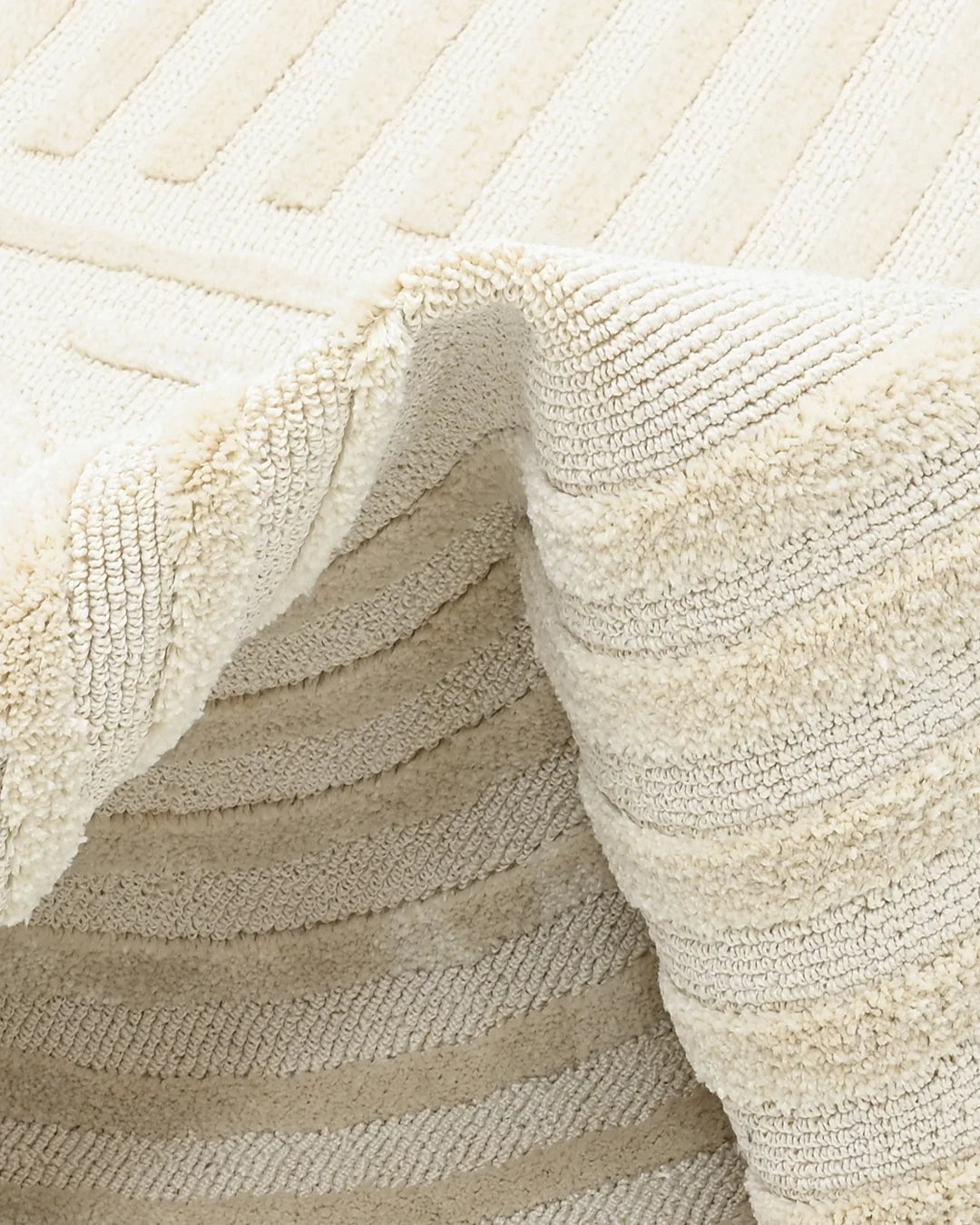 CONTOUR LOOP KNITTED RUG