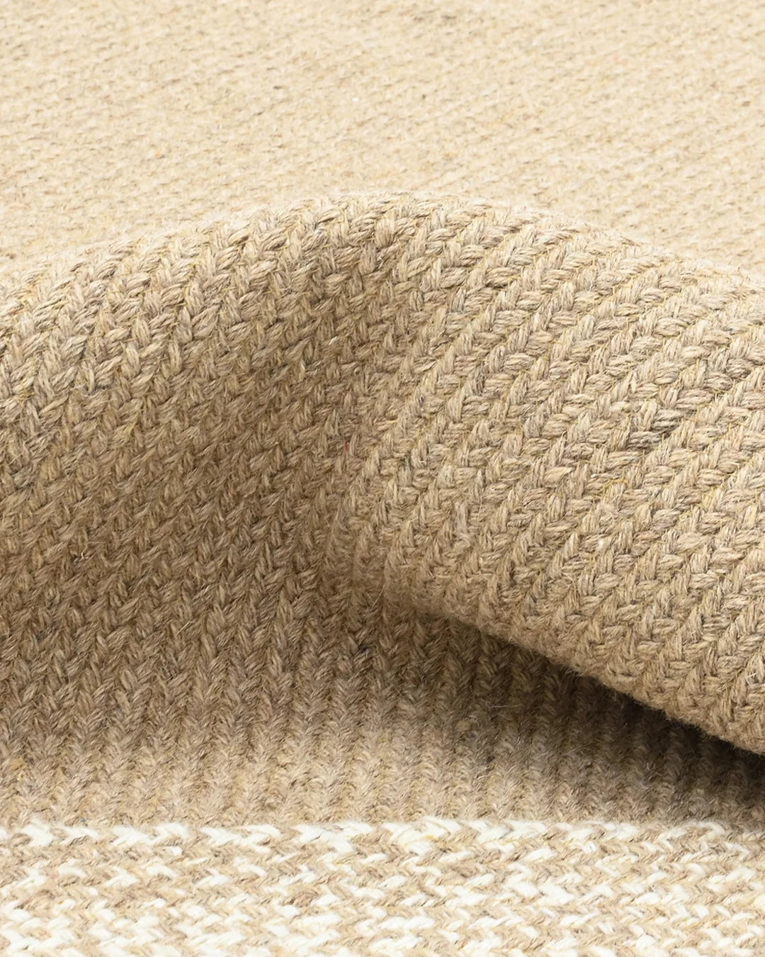 URNA PATTERNED WOOL RUG BEIGE