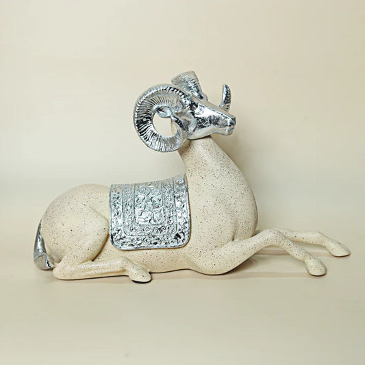 SPRINGBOK ANTLER TABLE DECOR