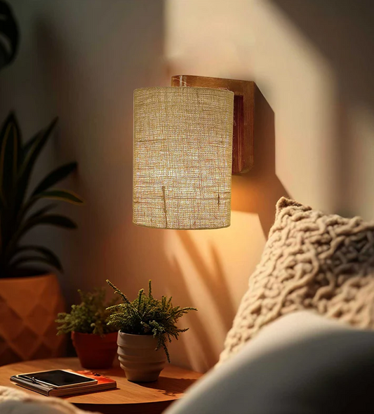 ELEMENTARY BROWN WOODEN WALL LIGHT