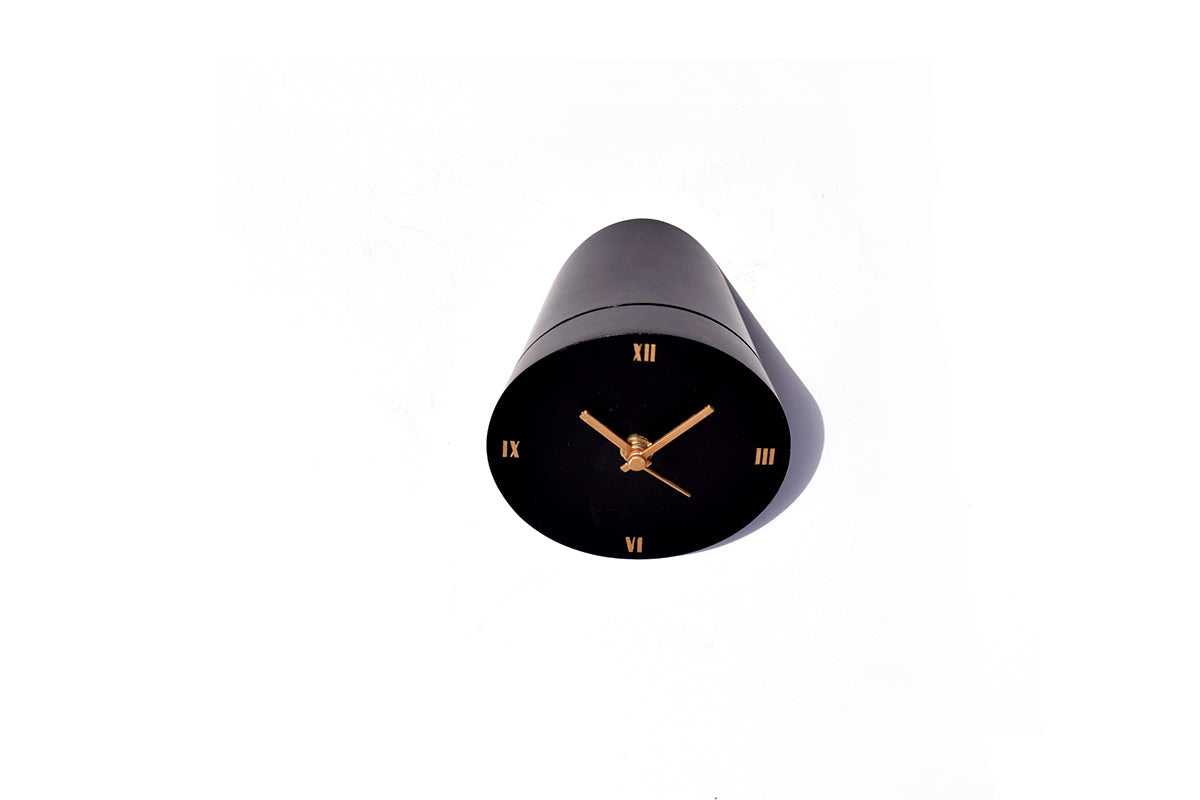 WEDGE TABLE CLOCK