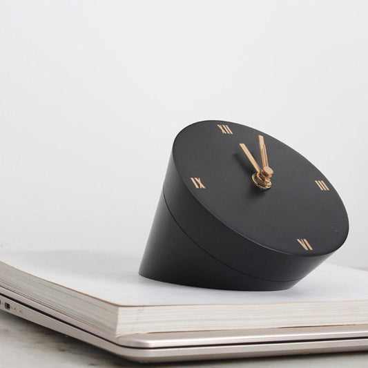 WEDGE TABLE CLOCK
