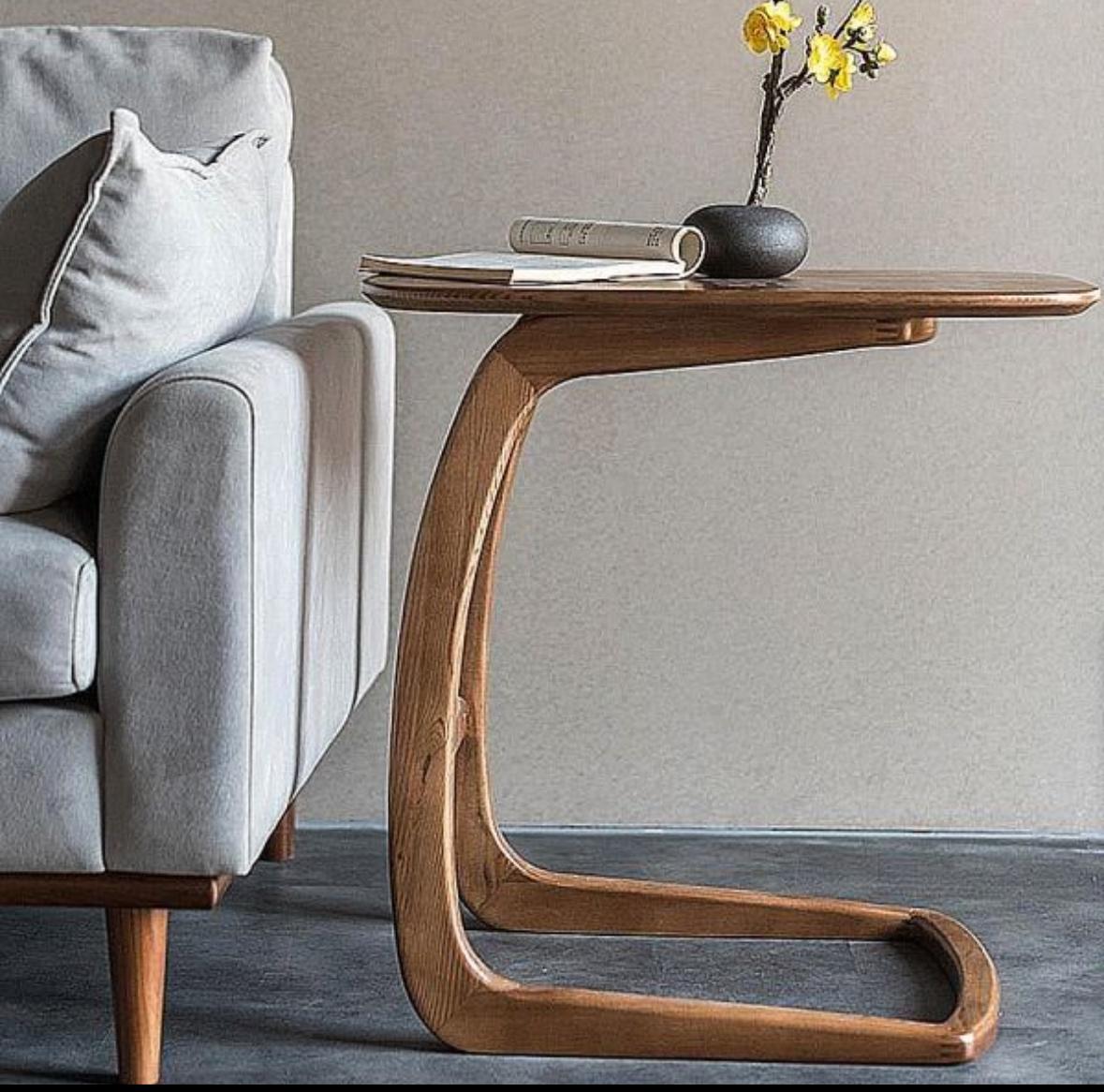 GLIDE TABLE