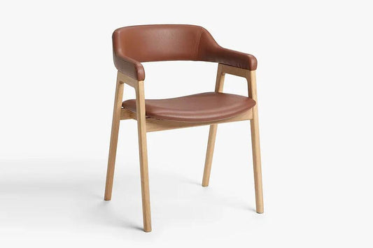 SADDLE CHAIR