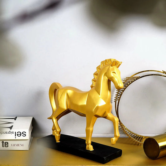 BOLD AND MAJESTIC HORSE