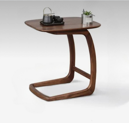 ARCO TABLE