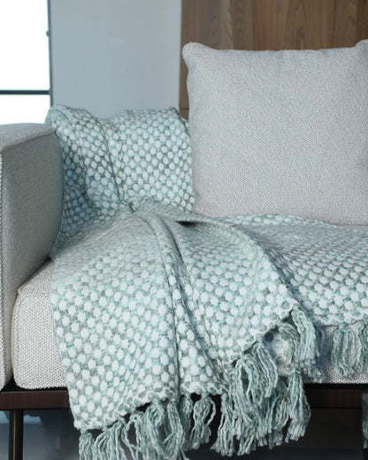 OMBRE BLUE FLOAT THROW
