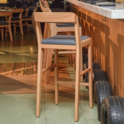 THE AXIS STOOL