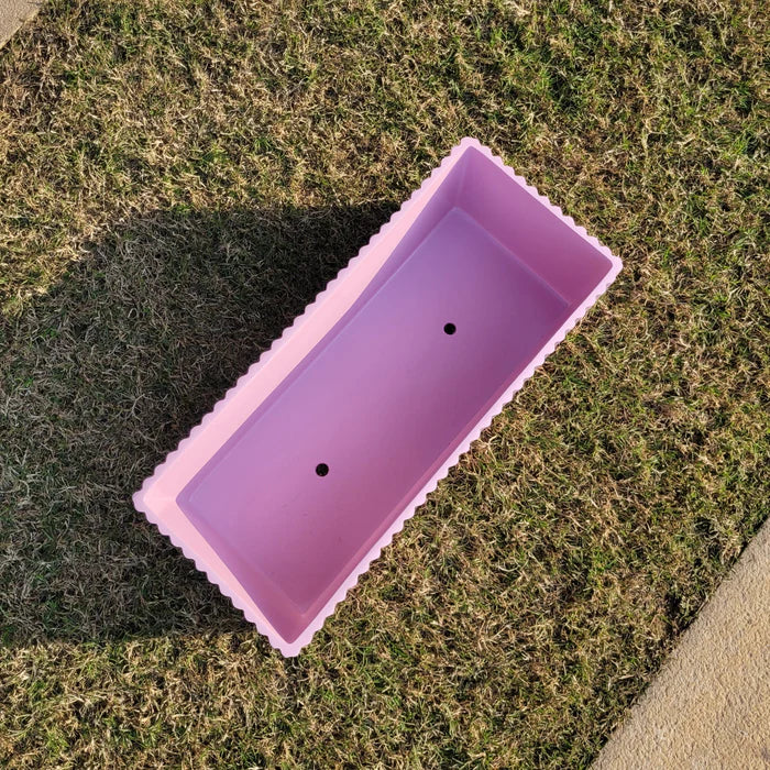 SMALL MIDORI PLANTER BOX WITH BASE