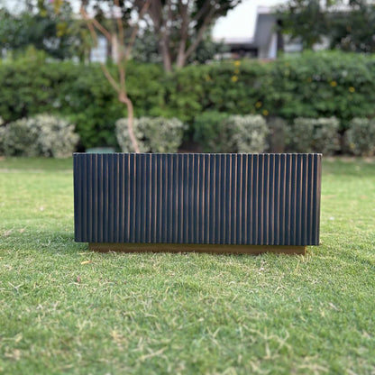 SMALL MIDORI PLANTER BOX WITH BASE