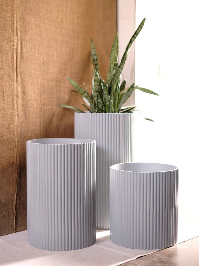 15" MIDORI TALL PLANTER
